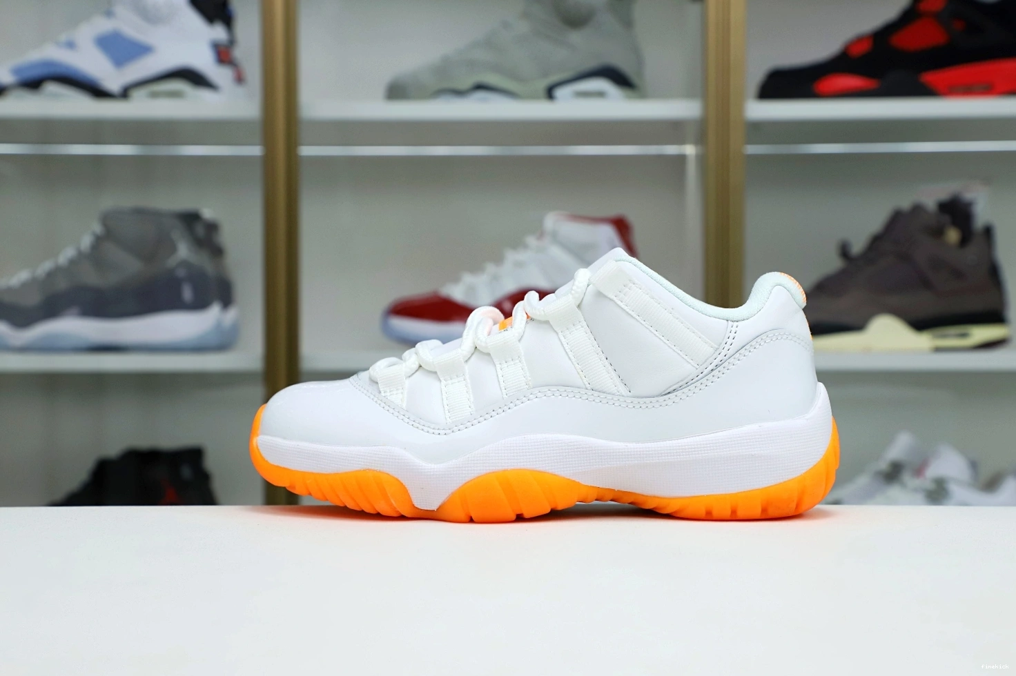 'BRIGHT CITRUS' AIR WMNS 11 RETRO JORDAN LOW 0905